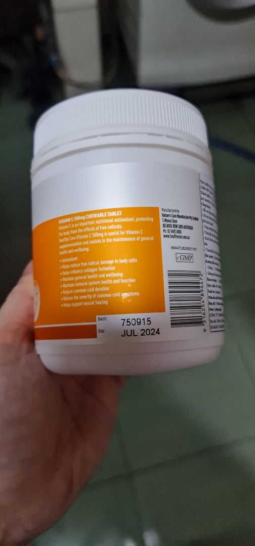 Hàng ổn nhé các bạn, ngậm không quá ngọt. Uống hết sẽ mua thêm lọ nữa.