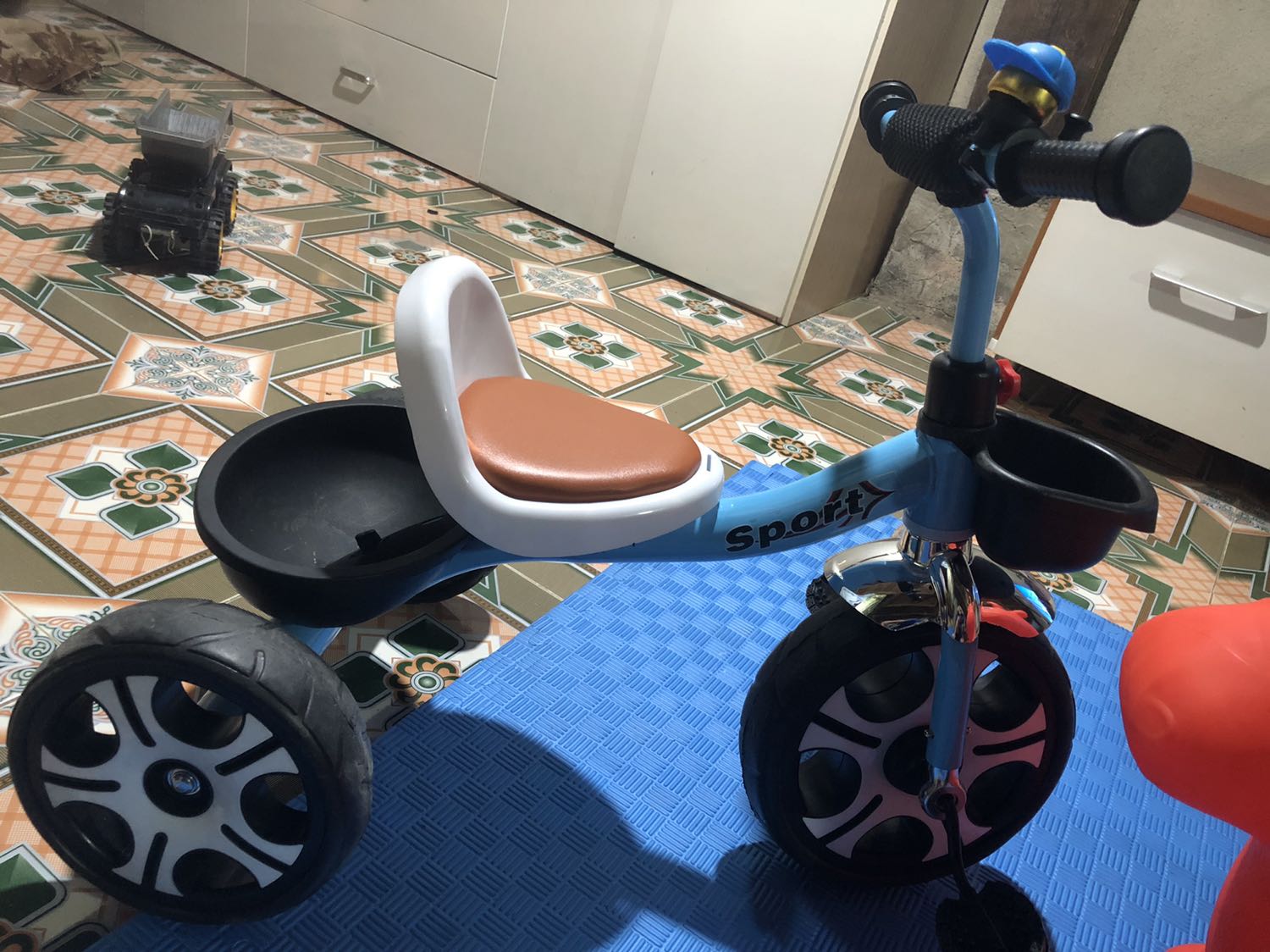 Nói chung là tạm tạm.  Có sử dụng được lâu dài khoing