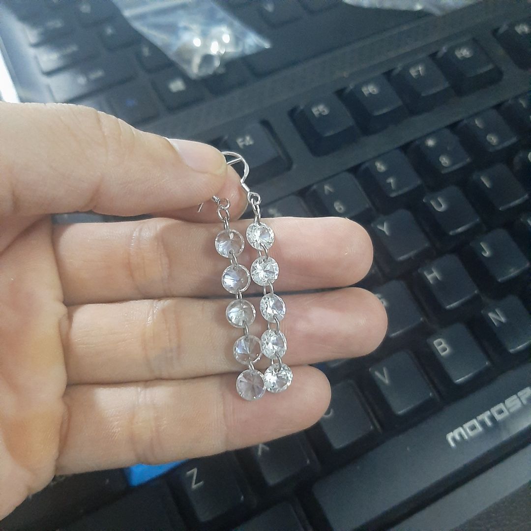 bông tai đẹp giống hình sang trọng