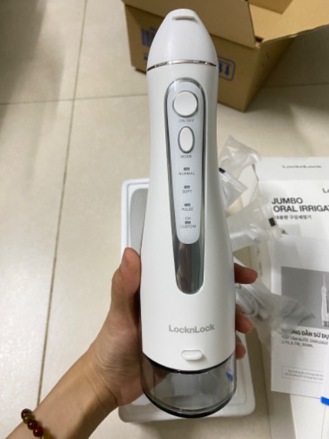 Dịch vụ của Tiki cũng như Lock&Lock rất tốt. Sản phẩm xài êm. Còn độ bền thì mình chưa biết ntn. Dịch vụ của Tiki cũng như Lock&Lock rất tốt. Sản phẩm xài êm. Còn độ bền thì mình chưa biết ntn.