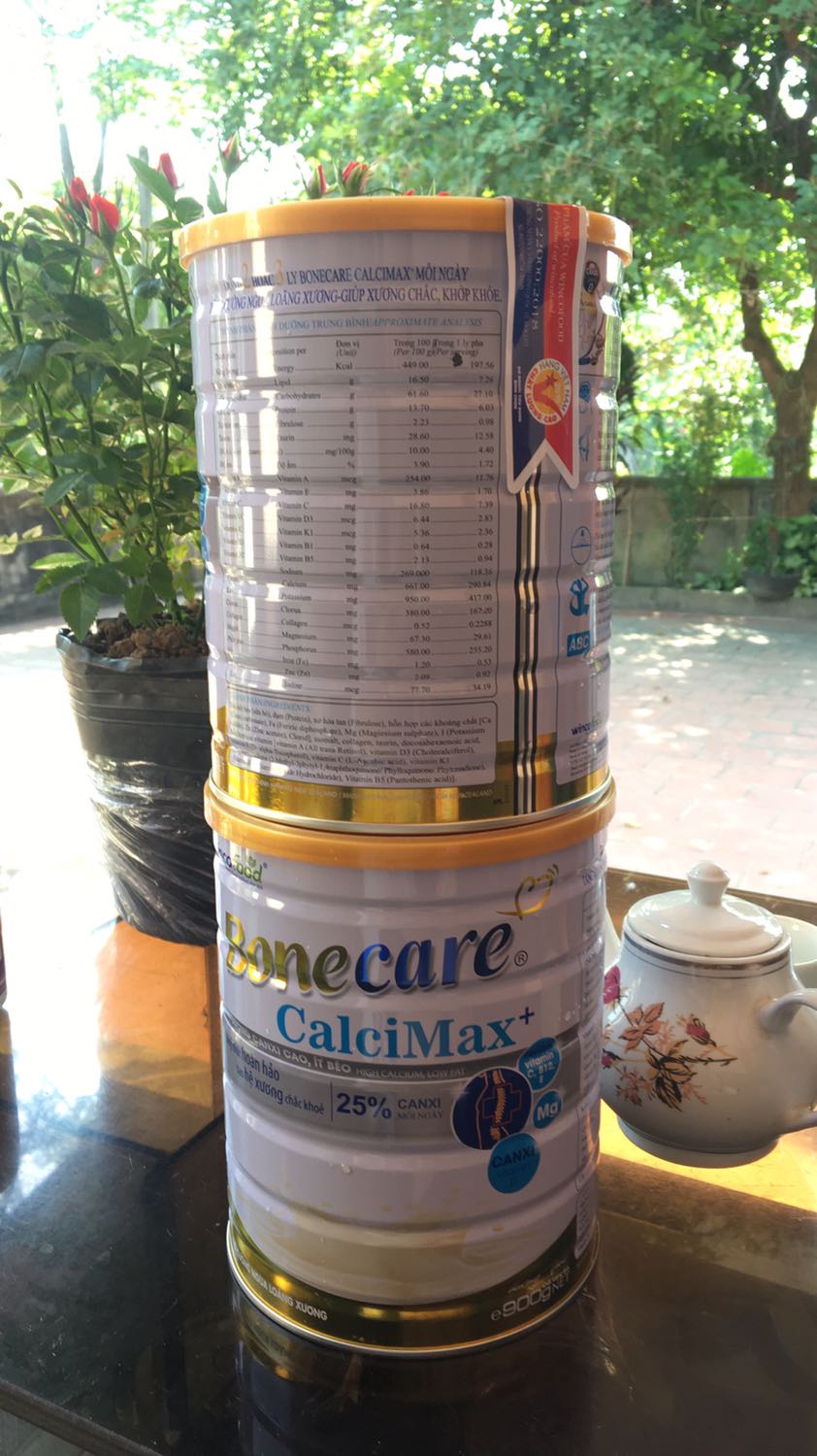 Sp thấy ok, date xa, shop tư vấn rất nhiệt tình, giá cả hợp lí cho shop 5 sao nhưng còn về tiki thì chỉ cho 4 sao vì vận chuyển hàng thùng bị rách rưới tả tơi may là sp bên trong không có vấn đề ?