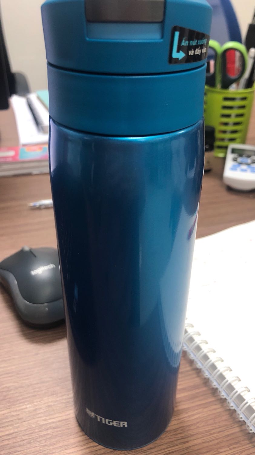 Hộp đừng bình khá cũ. Mở ra thấy là không hài lòng. Màu sắc và size bình nhìn không ưng ý lắm như trên hình. được đều là giao hàng nhanh. Shop nên xem lại