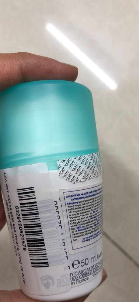 nhanh 2h, tem bị rách miếng, date xa, hàng mỹ phẩm nhưng không bọc hay giảm sốc gì cả