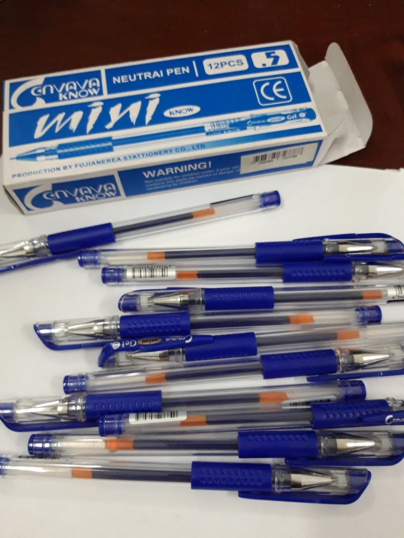 hộp ngoài bụi bẩn, khả năng bút để từ lâu rồi, bút bên trong đủ số lượng