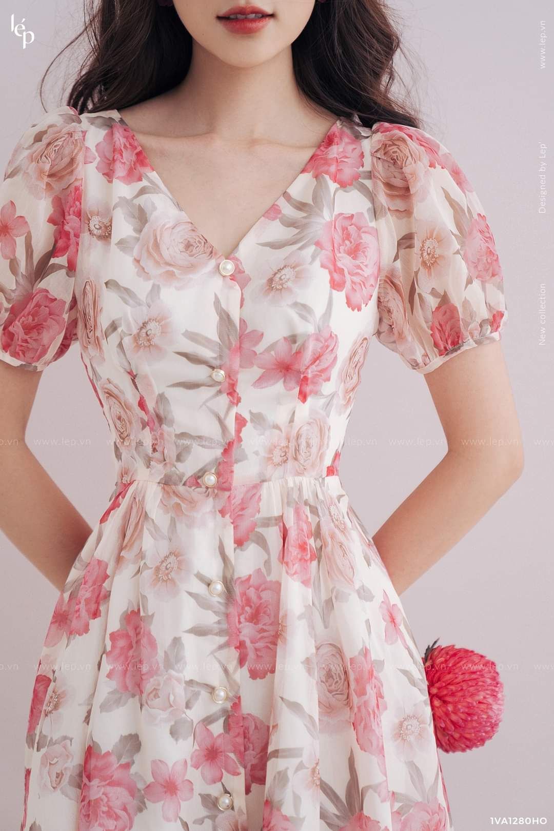 quá ổn cho giá 2tr1 lò nướng này, bọc hàng chắc chắn cẩn thận. mk ở Hn mà 7 ngày là nhận được hàng r. ưng ý lắm luôn.