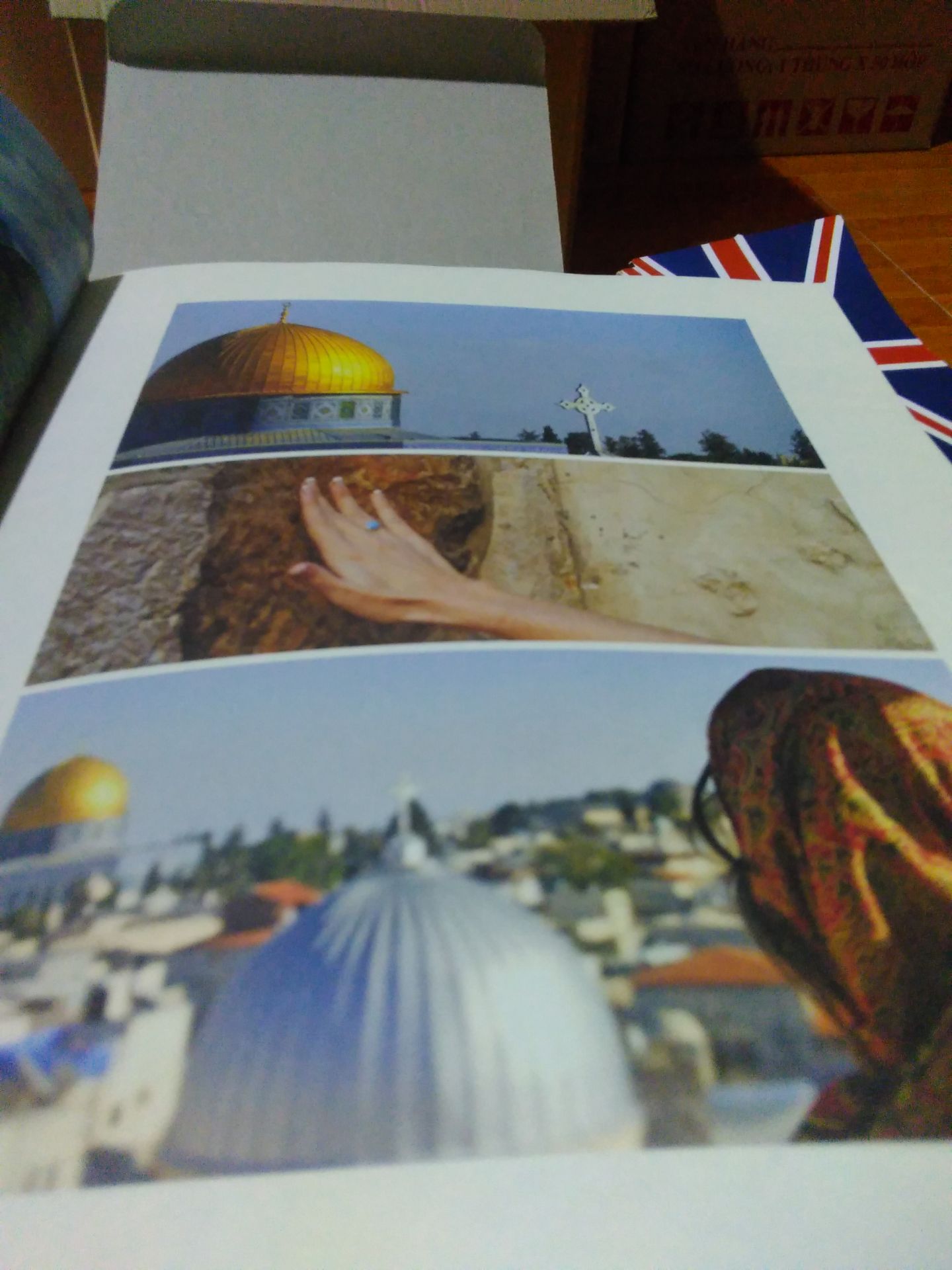 một cuốn sách rất hay, ko chỉ về hình thức mà còn là nội dung. Hình ảnh minh họa rất đẹp. Cuốn sách còn mang lại nhiều bài học, nói về nhiều con người trên những vùng đất khác nhau