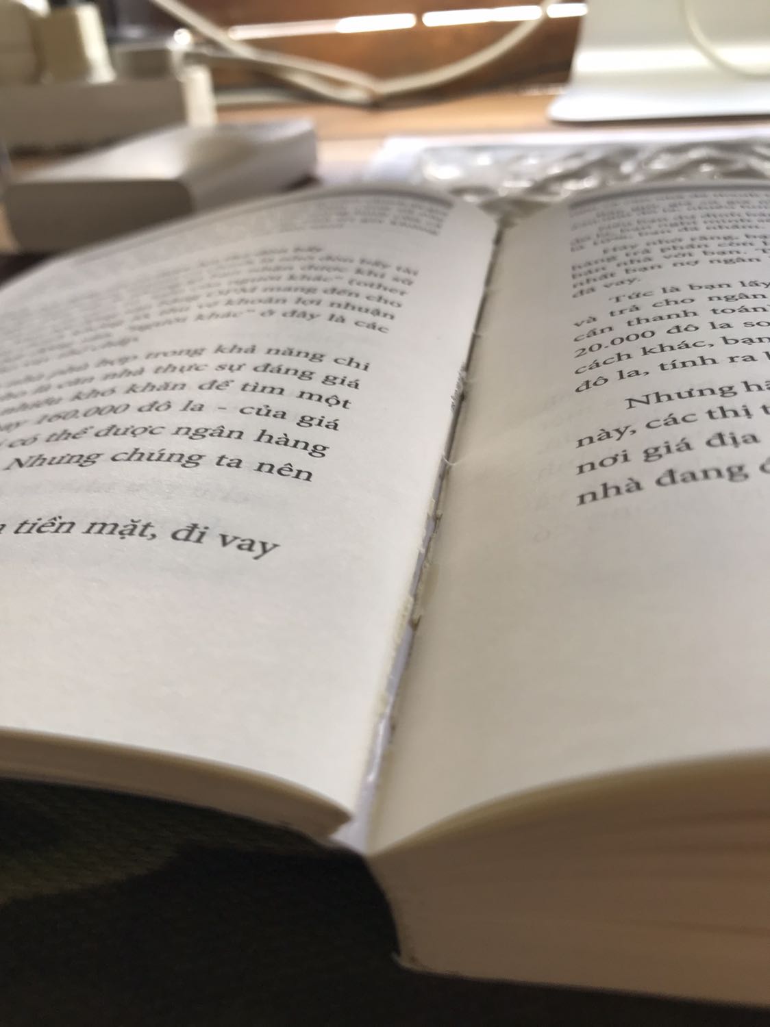 Thực hiện Chế độ đổi trả đơn hàng lỗi của Tiki đợt này rất vớ vẩn và bố ***.
Đơn hàng 480616566 đề nghị đổi trả cả tháng nay không thực hiện. Bên *** còn báo bố *** đến liên hệ 3 lần không được nên huỷ yêu cầu đổi trả.