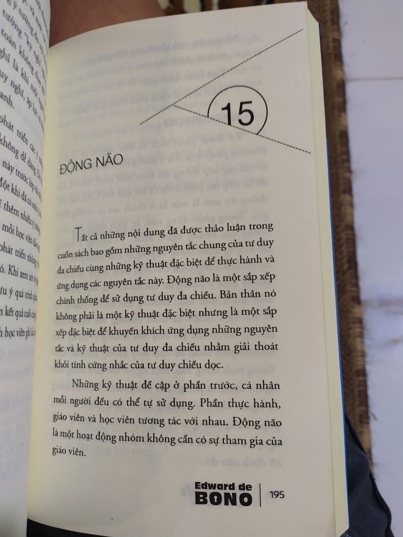mua đi chờ chi. một cách tư duy mới. để bản thân mình học được nhiều cách thức công cụ tư duy.