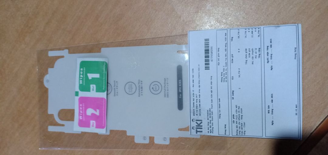 shop gửi nhầm sản phẩm miếng dán mặt lưng sau iPhone xs max thành miếng dán iPhone xs