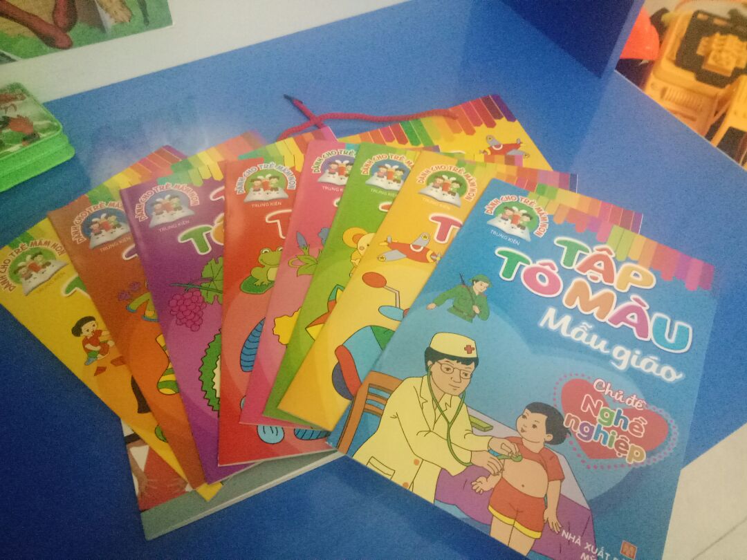 sách đẹp, giá phù hợp, bé nhà mình rất ưng. Đơn hàng này giao nhanh, 2 ngày là nhận dc. 
cảm ơn Tiki nhiều ❤