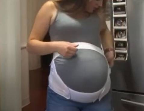 Sản phẩm chắc chắn, chủ shop hướng dẫn sử dụng rõ ràng. Có thể mang từ 3 tháng đối với đai nhỏ.. Khi bụng to lên có thể điểu chỉnh đai rộng ra, dùng đến khi sinh em bé luôn.. Khi mang mình thấy yên tâm hơn khi đi xe máy. Mình rất hài lòng với sản phẩm và hướng dẫn của Shop.