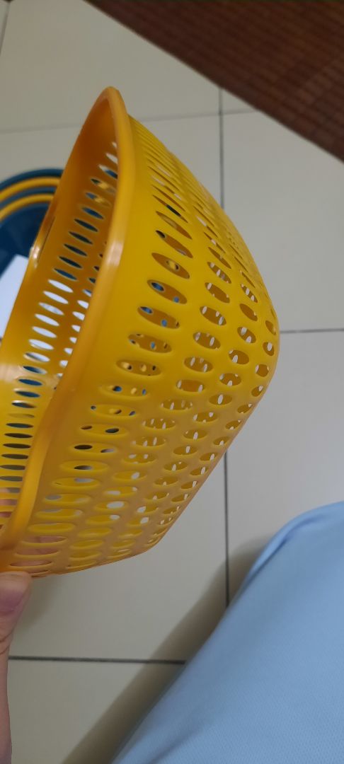 Rổ và chậu khá mỏng, không được như kỳ vọng