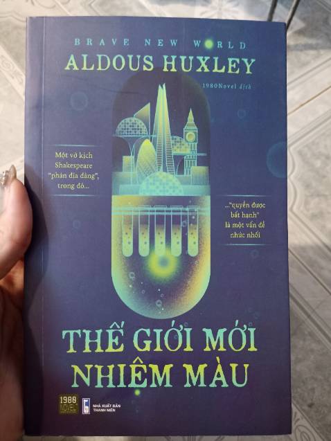 Sách oke, nội dung ổn nhưng điểm trừ là sách mặc dù mới giáo về nhưng nhìn khá cũ:((