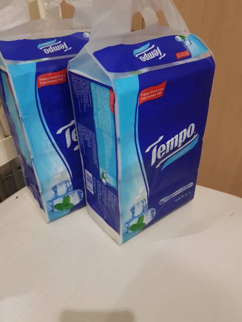 Hàng đúng mẫu, giá tốt, chất lượng giấy rút tempo 10 điểm mình  rất thích.