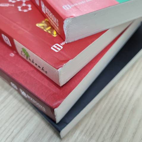 Sản phẩm móp méo, không hài lòng