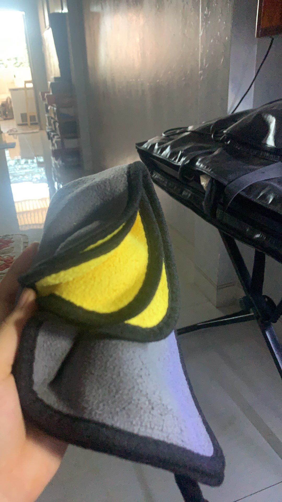 Shop giao đầy đủ 3 khăn. Khăn dày đẹp , khăn tốt nhé mn. mua không phí đâu. lau sạch sẽ lắm