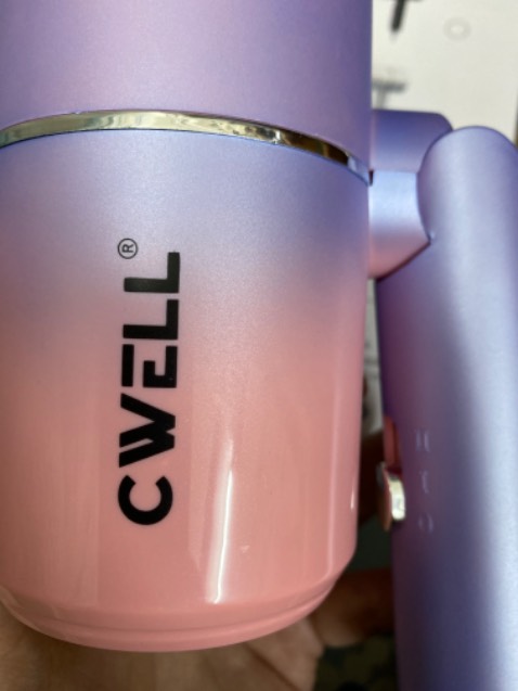 Shop giao hàng đúng mẫu, đong gói hàng nhanh. Mới xài thử thấy ổn, máy khá nhẹ