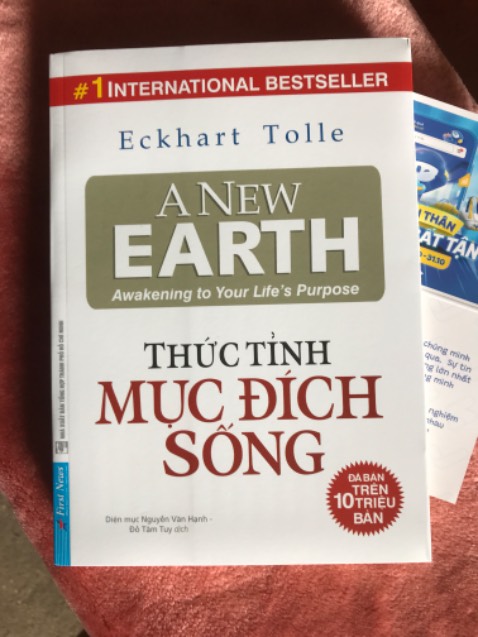 Mới nhận được, đọc xong mới có thể nhận xét nội dung cuốn sách. Hình thức thì OK!