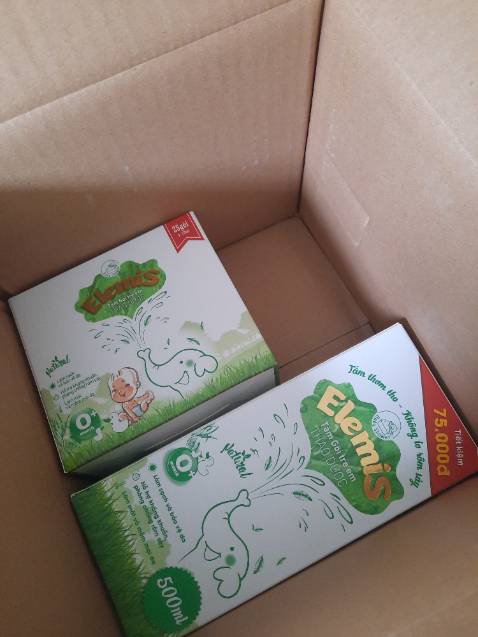 Giao hàng nhanh, trc m vẫn mua cho con dùng rất tiện không cần lích kích đun nước tắm