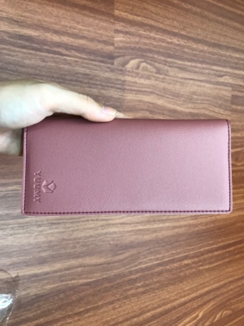 túi màu rất đẹp , đường may rất đẹp , ví nhỏ nhắn xinh nhiều ngăn và rất dễ để đồ 😍😍