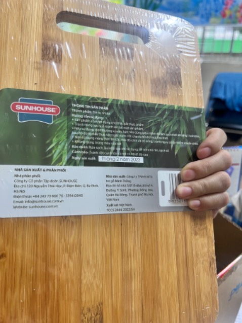 Thớt đẹp chắc chắn nhưng chưa sử dụng nên không biết thế nào