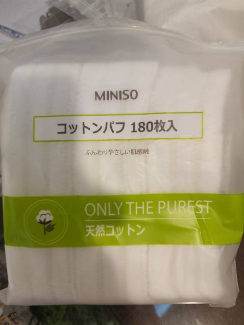 Đóng hàng cẩn thận. Bông mềm dùng rất thích. Dùng hết lại mua tiếp.