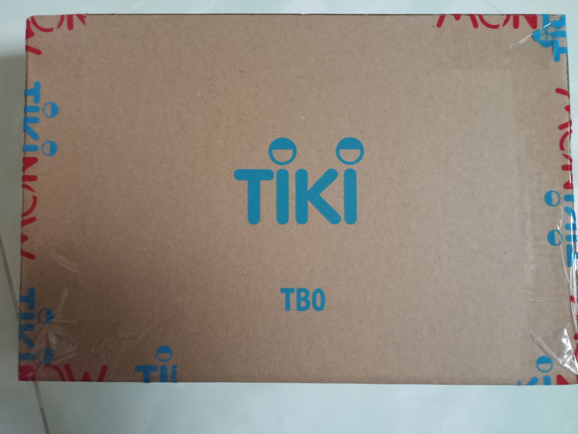 Đặt TikiNow nên giao hàng rất nhanh, đóng gói ổn.
Sách bản nhỏ cầm vừa bàn tay, tầm 1 chiếc điện thoại màn hình rộng nhưng chữ in vừa phải, vẫn dễ nhìn, dễ đọc.
Nội dung sách khá bổ ích và có một số tình huống thực tế, tuy nhiên không quá cuốn hút, đây là cảm nhận riêng của mình. Nếu bạn mới đọc 1 số sách kỹ năng thì có thể mua đọc vì có nhiều bài học bổ ích, nhưng nếu bạn đọc nhiều cuốn tương tự rồi có lẽ nội dung sách sẽ không đủ để chạm đến bạn.
chúc mn sức khỏe mùa dịch :>>