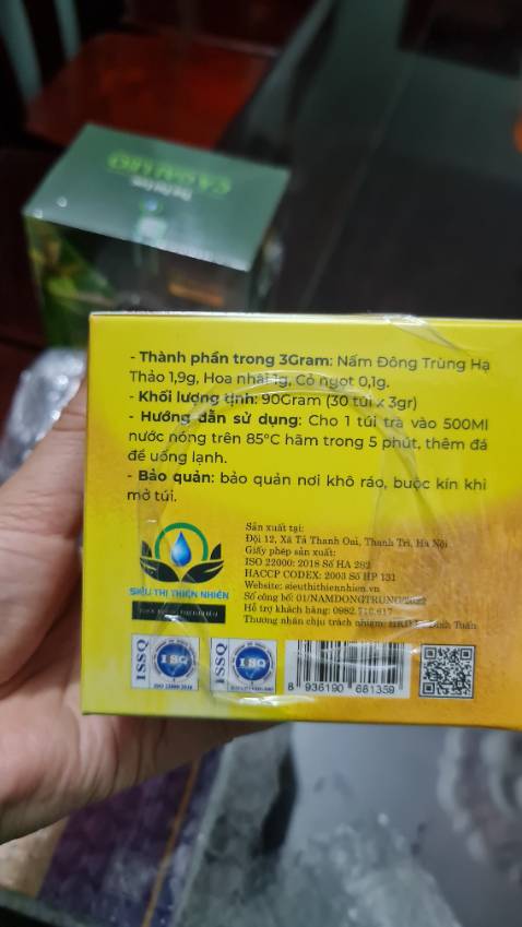 Shop đóng gói rất kỹ, nên hàng nhận đc cực kỳ đẹp và nguyên vẹn.
Trà vị thơm nhẹ, dễ uống. Còn tốt cho sức khỏe thì để mình sdung 1 time đã 😄