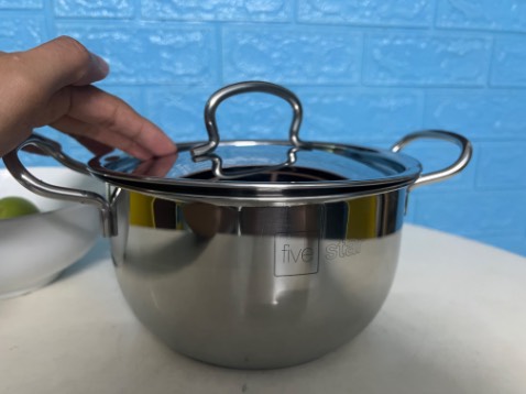 Nắp nồi bị hở. Bây giờ muốn đổi trả thì như nào shop ơi