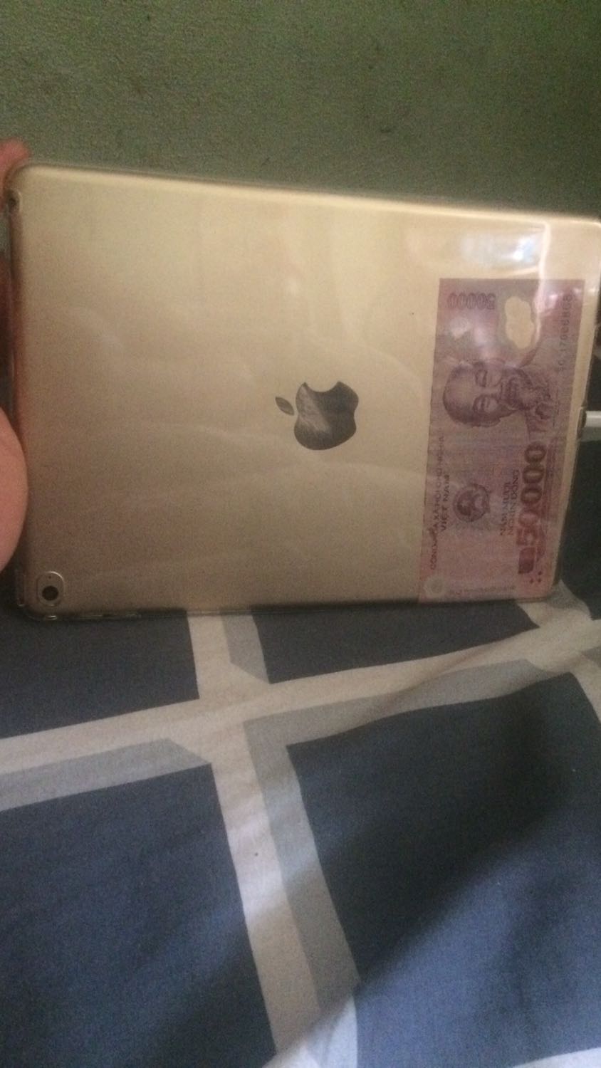 Tôi hài lòng cả về chất lượng và tiến độ ship hàng