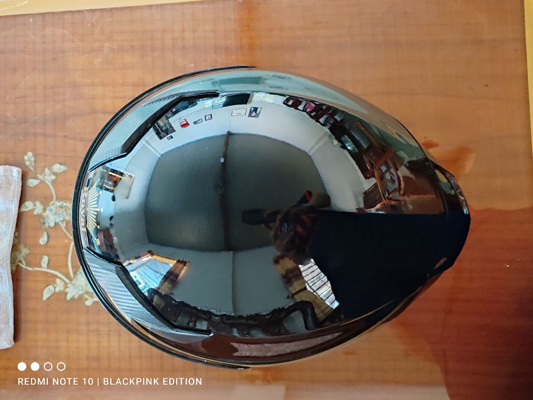 giao hàng khá nhanh khoảng 3 ngày mũ đội êm,chất lượng ổn so với giá tiền,những con nón trong tầm tiền này thì mọi người nên chạy tốc độ khoảng dưới 60 là rất ổn không bị ù.tóm lại nón tốt ngon bổ rẻ mn nên mua❤️