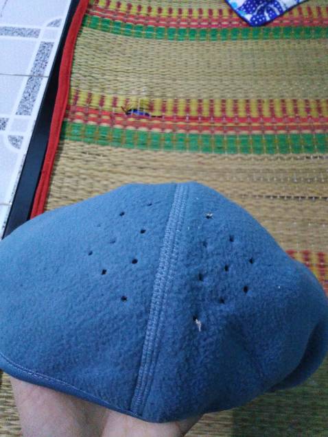 Chất vải dày dặn, không bị bí