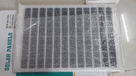 Giao hàng nhanh, hàng chất lượng,  ánh sáng mạnh, đóng gói không được đẹp lắm,  gồ ghề. Đã *** OK. Đầy đủ phụ kiện. Giao hàng nhanh, hàng chất lượng,  ánh sáng mạnh, đóng gói không được đẹp lắm,  gồ ghề. Đã *** OK. Đầy đủ phụ kiện.