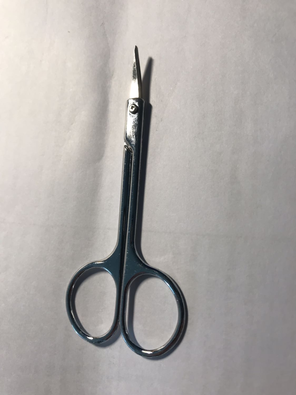 Kéo mới dùng thì ổn về chất lượng. Độ bền chưa biết. Giao hàng đúng hẹn. Tuy nhiên thất vọng nhất là hàng Made in China, mặc dù có thể vẫn do Kềm Nghĩa đặt hàng TQ gia công. Mua hàng Việt mà thành đóng góp cho tàu khựa là không ưng rồi!!!