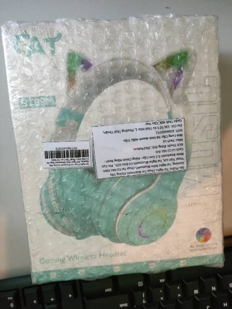 Mình vừa đặt Tikinow, nhận nhanh.
Sản phẩm đúng mô tả màu đẹp, có niêm phong nhà cửa hàng cung cấp.
Nghe thử êm tốt, còn độ bền phải chờ thời gianh sử dụng.