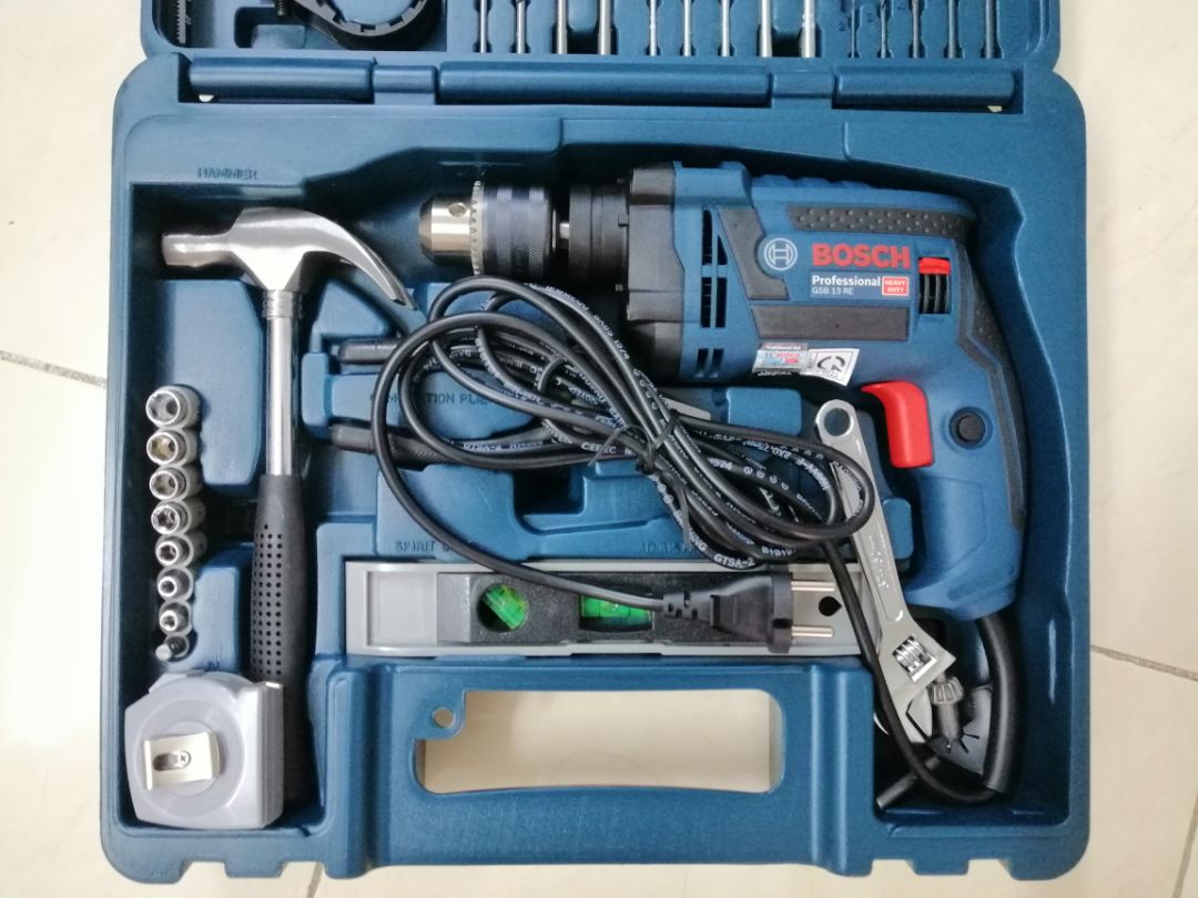 Đặt hàng dễ dàng, nhanh
Giao hàng nhanh, vui vẻ, sử dụng thẻ citi nên Ko tốn phí giao nhanh
Máy khoan chính hãng, sử dụng lần đầu tốt, êm, dễ sử dụng, ít ồn
Phụ kiện đi kèm nhiều, một số phụ kiện chưa tốt như dao cắt, thước dây kẽm
Nhìn chung đáp ứng được đa số nhu cầu cơ bản của gia đình.