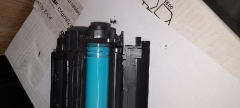 Đã mua nhiều lần. Đợt này mua thì sử dụng được 1 tuần thì bị chảy mực. Nhìn bên ngoài thì giống như mọi lần nhưng bên trong thì hàng chưa đúng. Nhắn tin cho shop nhờ hỗ trợ đổi lại nhưng ko thấy phản hồi. Hơi thất vọng xíu. Rất mong được shop hỗ trợ phí ship bên mình sẽ chịu