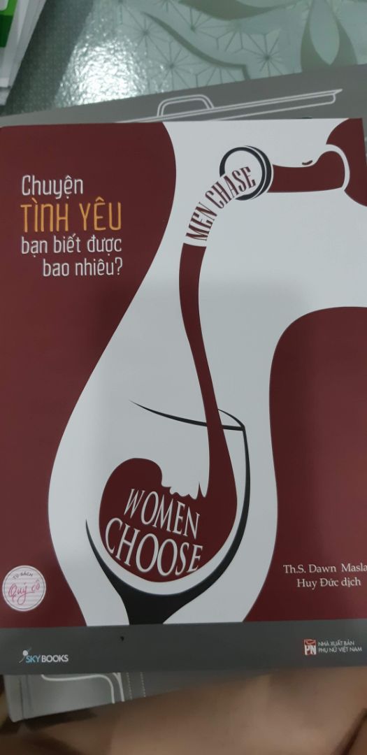 Nội dung cuốn sách khá là thú vị. Đúng hơn là cuốn sách tâm lý dành cho những người mới yêu hoặc đã và đang. Cách phụ nữ yêu? Cách đàn ông yêu? Đã bao giờ các bạn tự hỏi thế nào là yêu chưa? 
Các bạn hãy thử sơt hữu và đọc thật kĩ xem rất là thú vị đấy nhé. Đừng tiếc chi cho một kiến thức. Nội dung cuốn sách khá là thú vị. Đúng hơn là cuốn sách tâm lý dành cho những người mới yêu hoặc đã và đang. Cách phụ nữ yêu? Cách đàn ông yêu? Đã bao giờ các bạn tự hỏi thế nào là yêu chưa? 
Các bạn hãy thử sơt hữu và đọc thật kĩ xem rất là thú vị đấy nhé. Đừng tiếc chi cho một kiến thức.