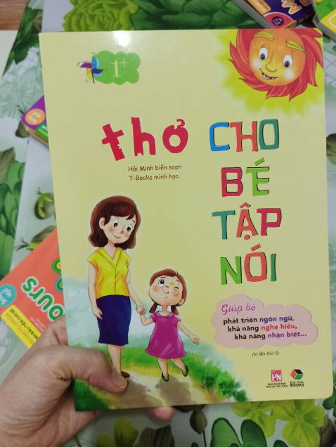 Thơ hay bé thích nghe mẹ đọc lắm