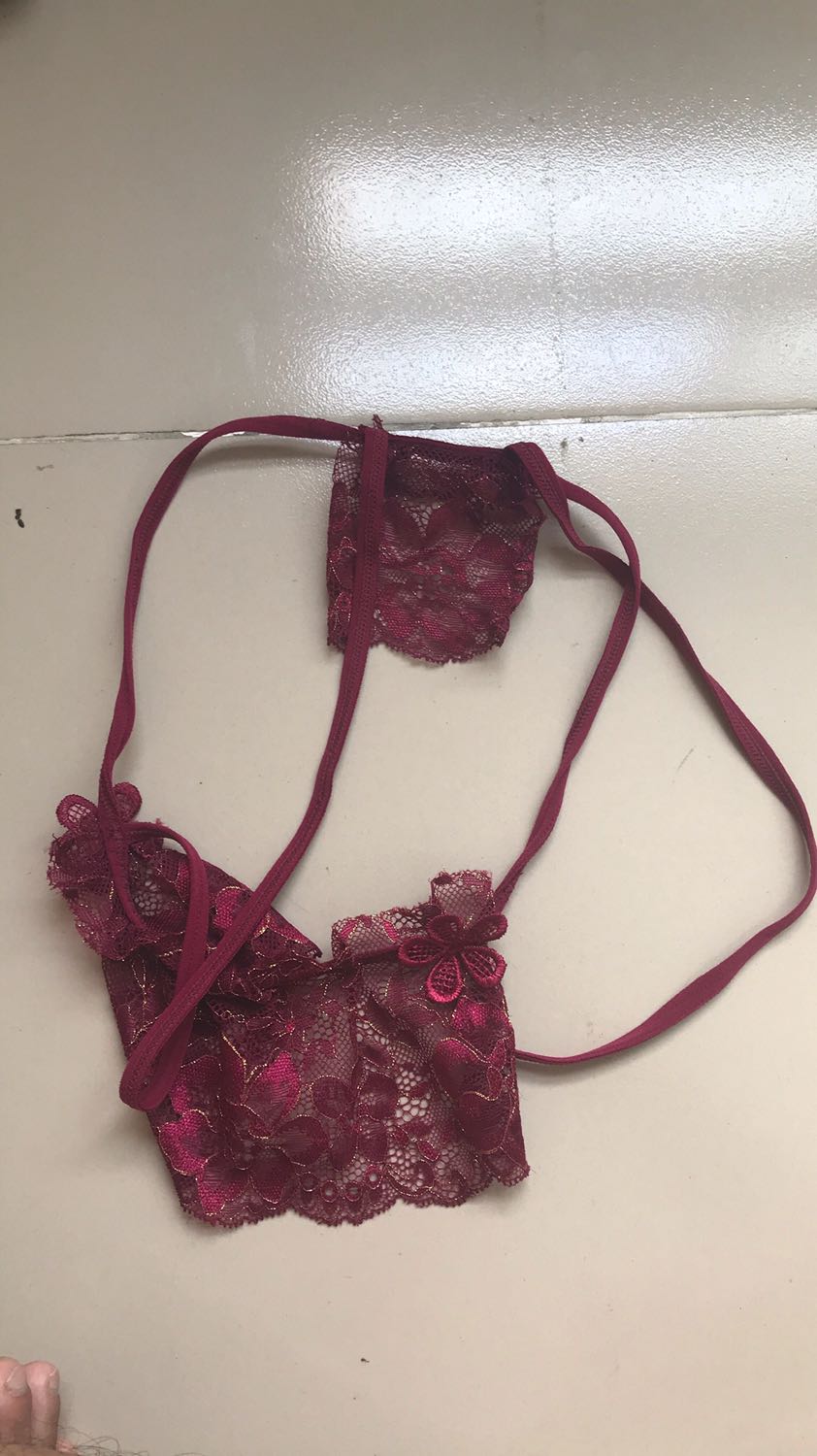 Hàng ko giống với hình ảnh. Chất lượng sản phẩm tệ.