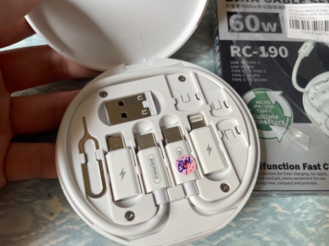 Ổn, sạc vô, nhanh hay không chưa biết vì đt mình đang full pin. Cơ mà cái chấu sạc usb cắm khá khó, dùng lực mạnh, cắm xong rút không ra luôn Ổn, sạc vô, nhanh hay không chưa biết vì đt mình đang full pin. Cơ mà cái chấu sạc usb cắm khá khó, dùng lực mạnh, cắm xong rút không ra luôn