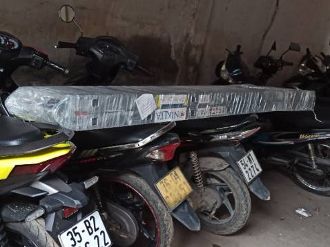 Hàng đỉnh của chóp, nhìn cồng kềnh tưởng nặng nhưng vẫn bê được bình thường mà lại còn chắc chắn nữa. Sẽ ủng hộ tiếp lần sau