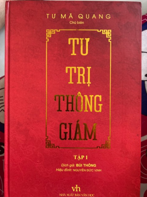 Sách đẹp, giảm giá tốt. Đây là tác phẩm lịch sử quý giá của Trung Hoa, ngang tầm Sử Ký Tư Mã Thiên. Rất đáng đọc.