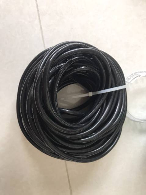 Đóng gói XẤU, không cho nổi khách hàng viên PIN để thử ngay, lại phải chạy đi mua. Hướng dẫn tiếng Anh ( tôi nhà quê không dùng tiếng Anh). Chất liệu nhựa bình thường, giống loại nhựa ở đồ chơi trẻ con.  Shop cần chú ý hơn, nếu không phải là mua ở TIKI thì tôi chỉ cho 1 sao.