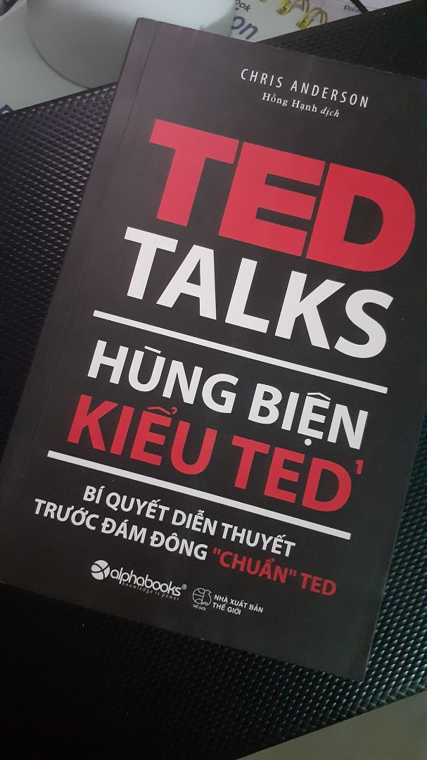 Nội dung cực chất lượng, các tips hay, ngắn gọn lại được dịch dễ hiểu nên rất dễ học tập theo, phù hợp với những bạn cần bổ sung thêm kiến thức về tranh luận. Sách có hơi dập do quá trình vận chuyển nhưng không ảnh hưởng nhiều đến bên trong nên mình vẫn rate 5 sao!