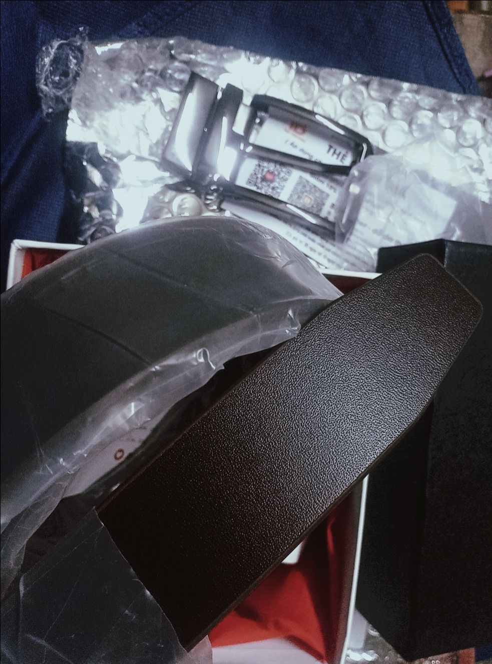 hàng đóng gói cẩn thận, dây mềm, mặt dây bóng đẹp. sẽ tiếp tục ủng hộ shop