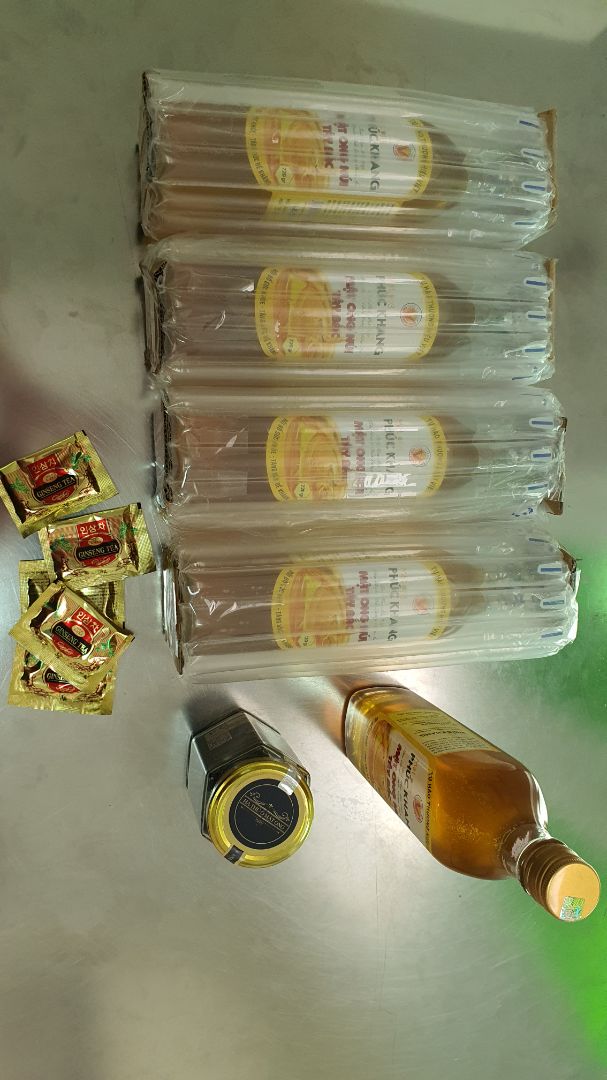 Đóng gói cẩn thận. mật đẹp. chờ 1 thời gian dùng mới đánh giá chi tiết được.