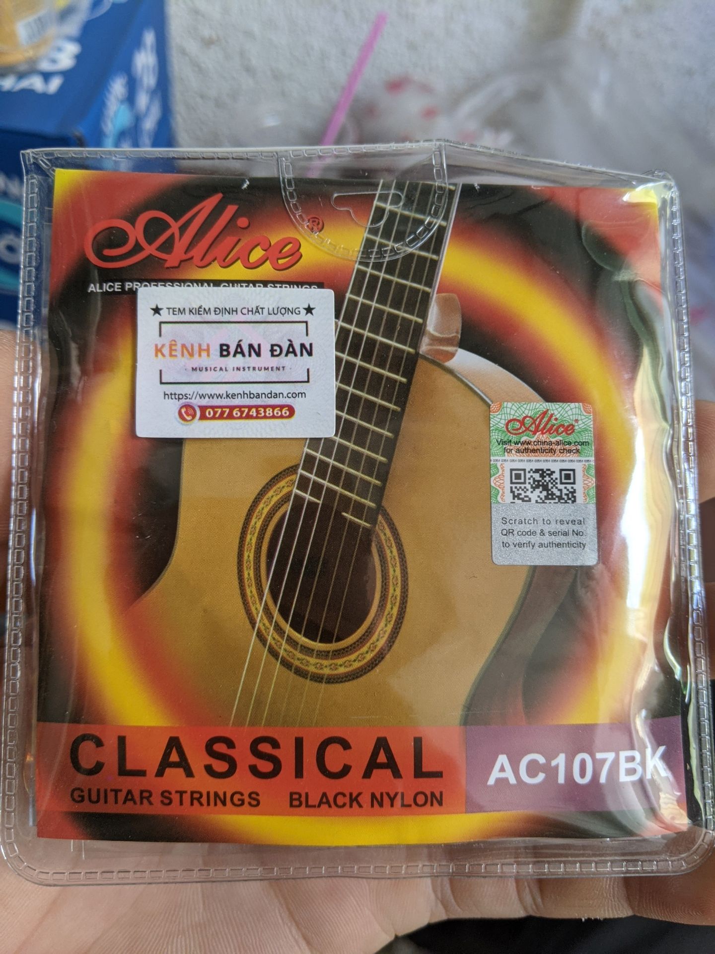 hình đó các bạn nhận xét đi ạ