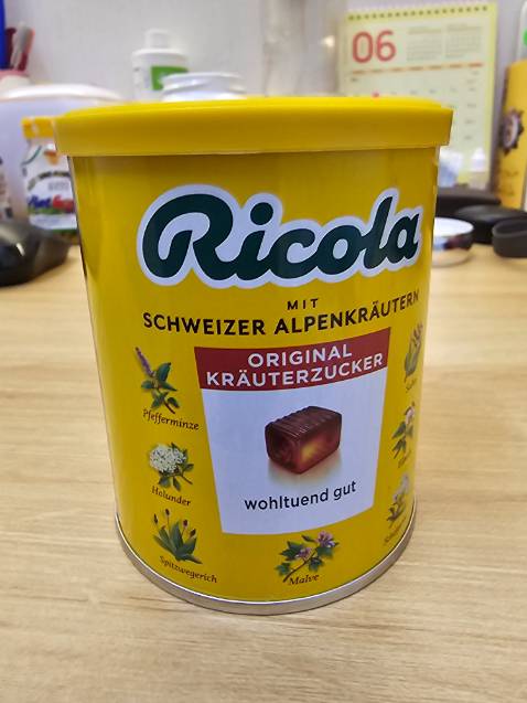 Kẹo ngon. Hơi bất ngờ vì cứ nghĩ là loại kẹo có bọc vỏ như loại đã sử dụng trước đây. Nhưng lại ra loại khác. Nhưng mừng vì còn ngon hơn loại kẹo cũ.