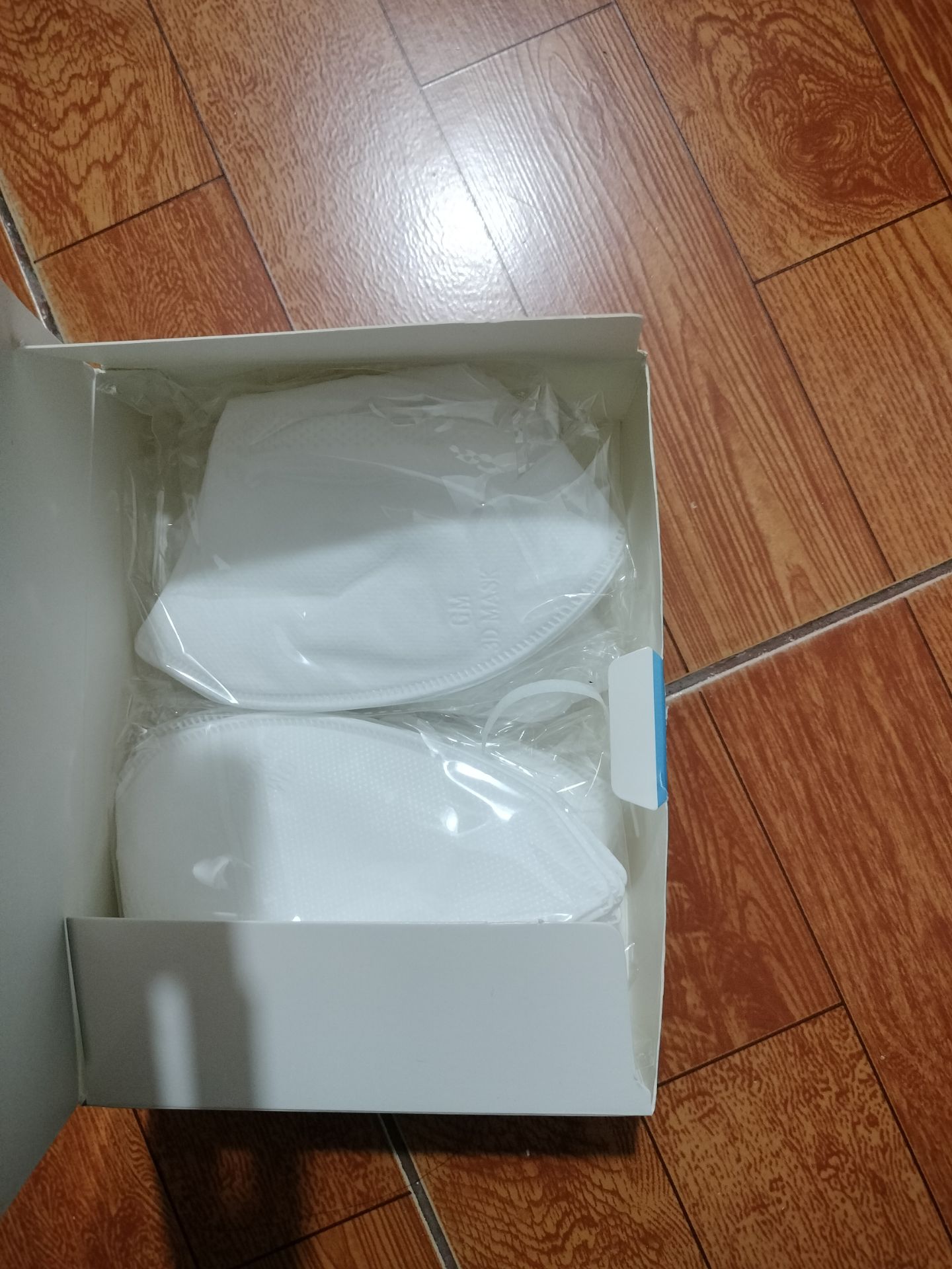 Đẹp, đeo ko bị đau tai. Rẻ Đẹp, đeo ko bị đau tai. Rẻ